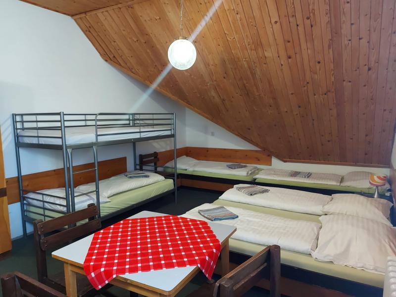 Izba Izba pre šiestich (bez kúpeľne) v Hotelconsults.r.o. – Rodinná turistická izba