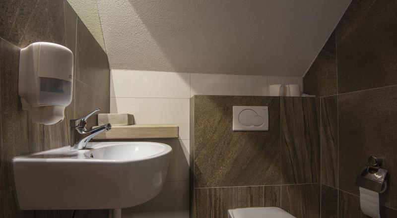 Izba Rodinná izba s dvoma spálňami v Hotelconsults.r.o. – Rodinná izba 5-lôžková