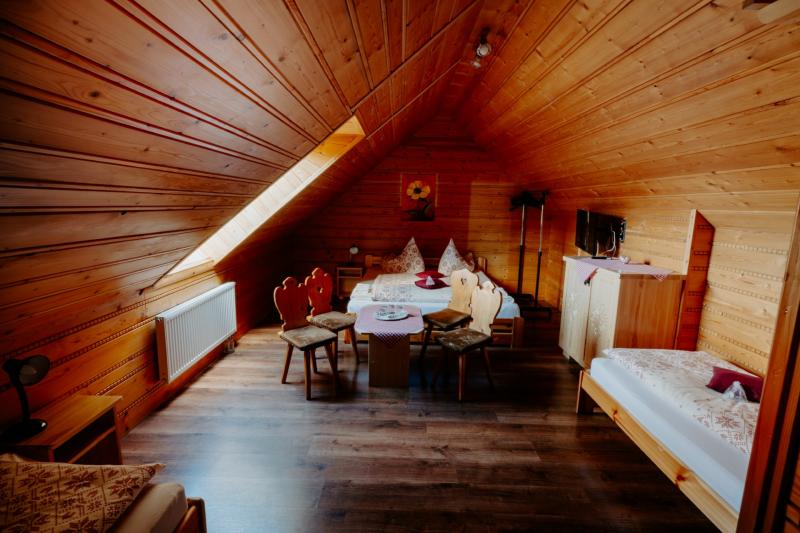 Izba Izba pre štyroch v Hotelconsults.r.o. – Štvorlôžková izba